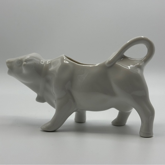 White Ceramic Cow Creamer - Picture 4 of 8